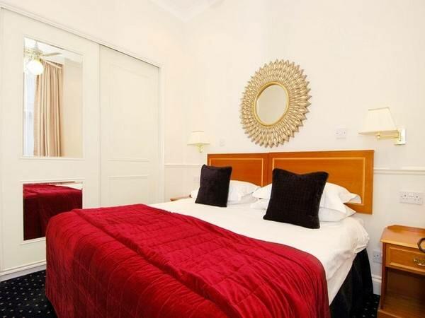 1 bed 1st Floor Flat for rent in London. From Plaza Estates