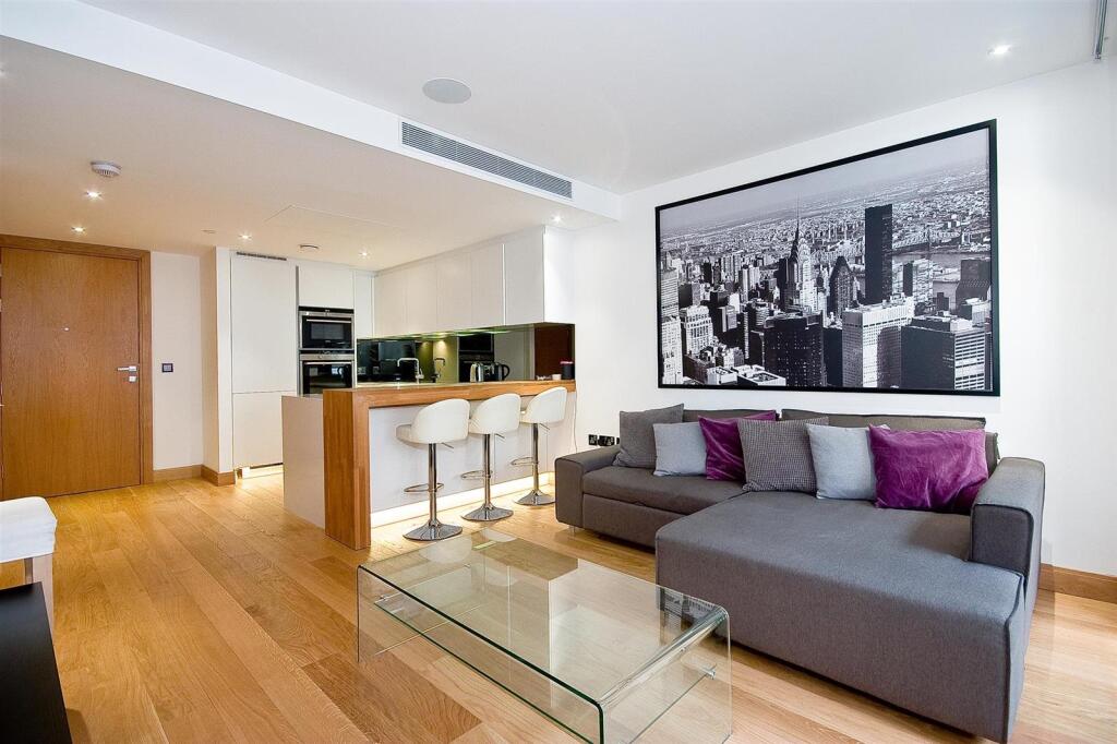 1 bed 1st Floor Flat for rent in London. From Plaza Estates 1 bed 1st Floor Flat for rent in London. From Plaza Estates