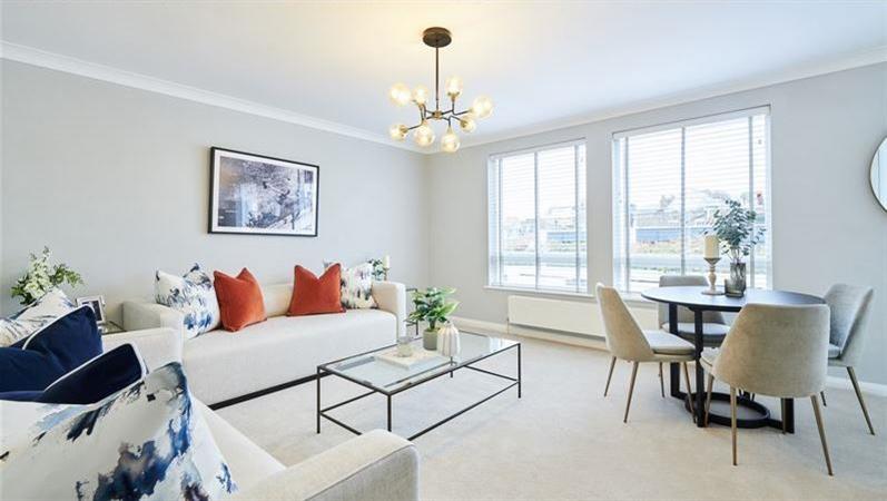 2 bed 1st Floor Flat for rent in London. From Plaza Estates