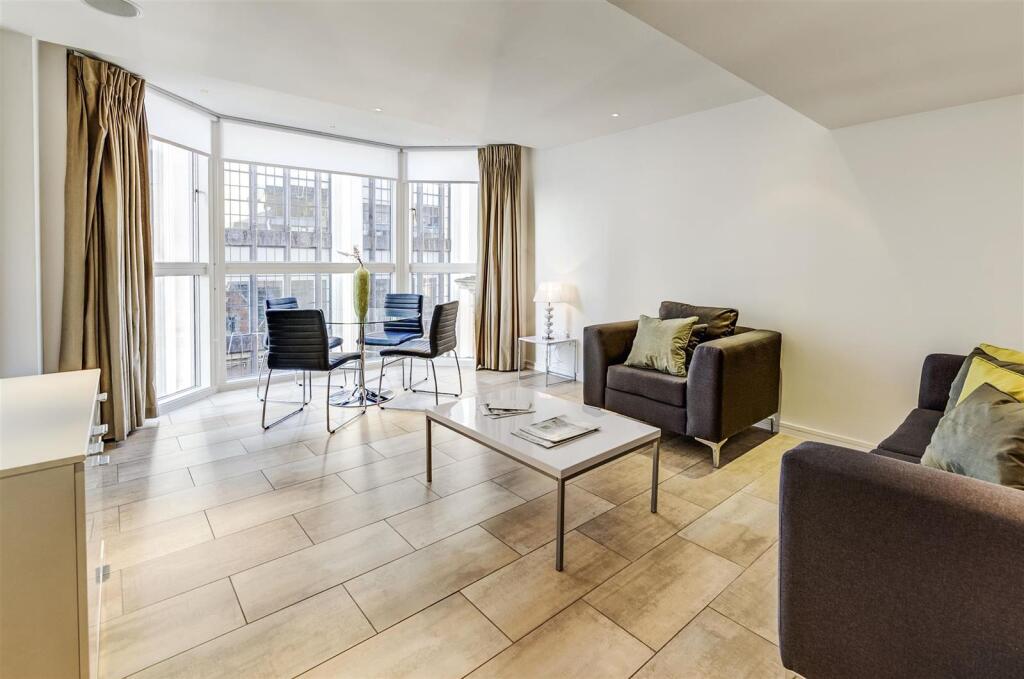 1 bed 1st Floor Flat for rent in London. From Plaza Estates