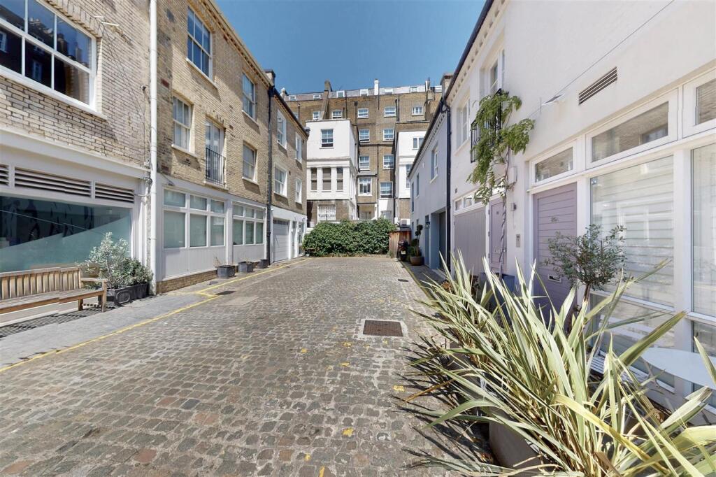 2 bed 1st Floor Flat for rent in Kensington. From Plaza Estates 2 bed 1st Floor Flat for rent in Kensington. From Plaza Estates