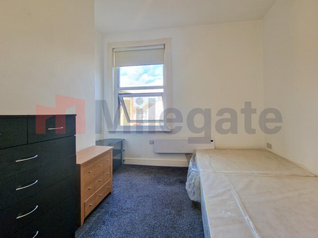 1 bed Room for rent in Southend-on-Sea. From Pointview Estates
