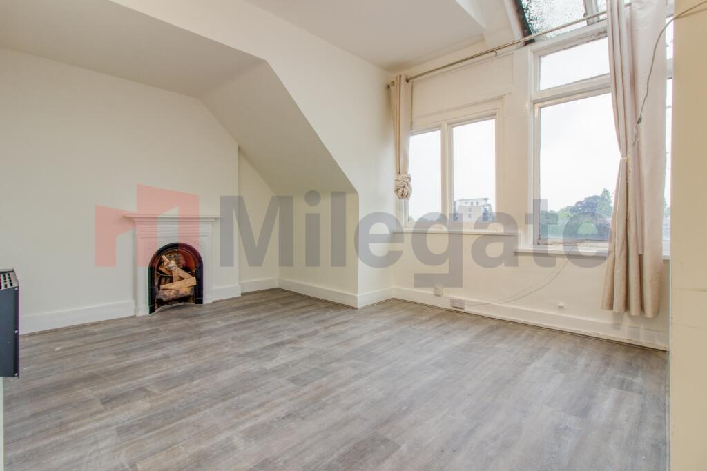 2 bed Flat for rent in Beckenham. From Pointview Estates