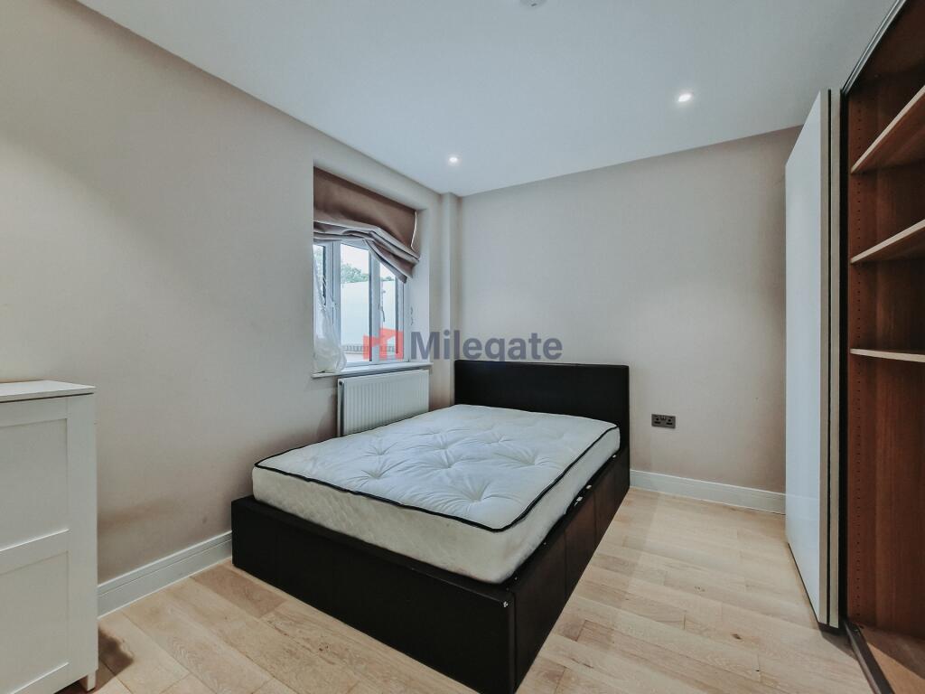 1 bed Flat Share for rent in London. From Pointview Estates