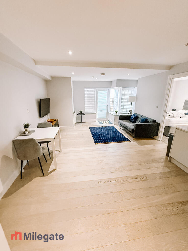 1 bed 1st Floor Flat for rent in Brentwood. From Pointview Estates