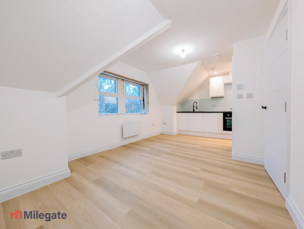 1 bed 1st Floor Flat for rent in Beckenham. From Pointview Estates 1 bed 1st Floor Flat for rent in Beckenham. From Pointview Estates