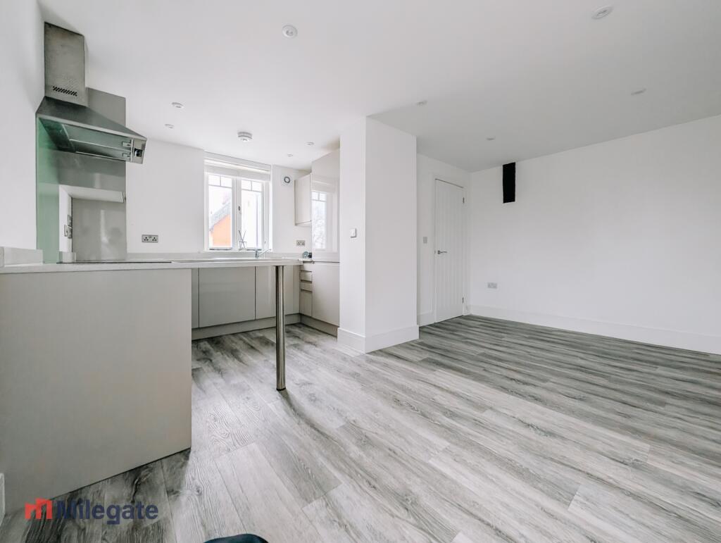 2 bed 1st Floor Flat for rent in Maldon. From Pointview Estates