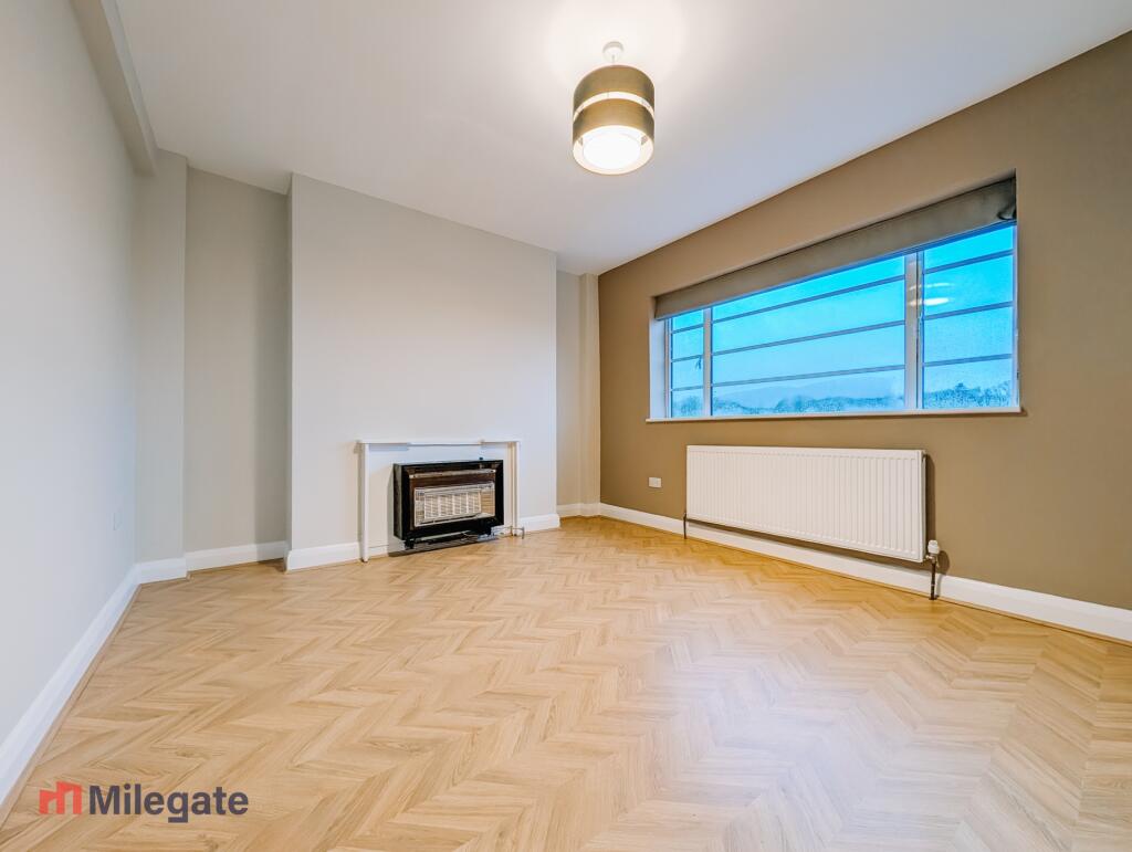 2 bed 1st Floor Flat for rent in London. From Pointview Estates