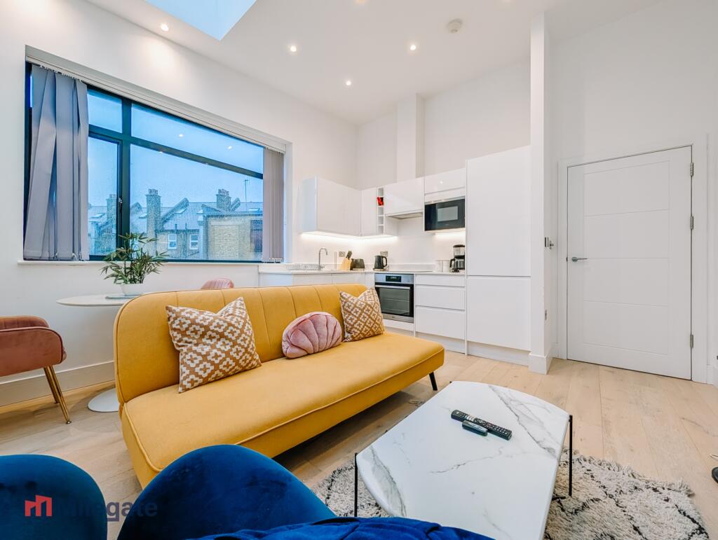 1 bed 1st Floor Flat for rent in . From Pointview Estates