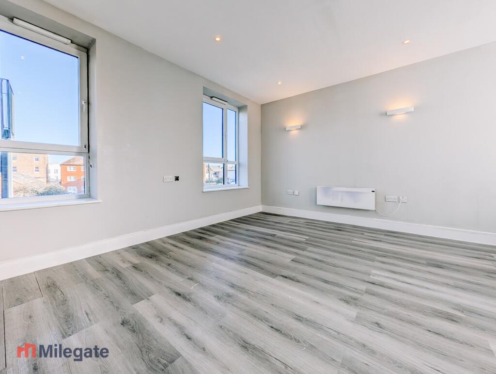 1 bed 1st Floor Flat for rent in Gravesend. From Pointview Estates 1 bed 1st Floor Flat for rent in Gravesend. From Pointview Estates