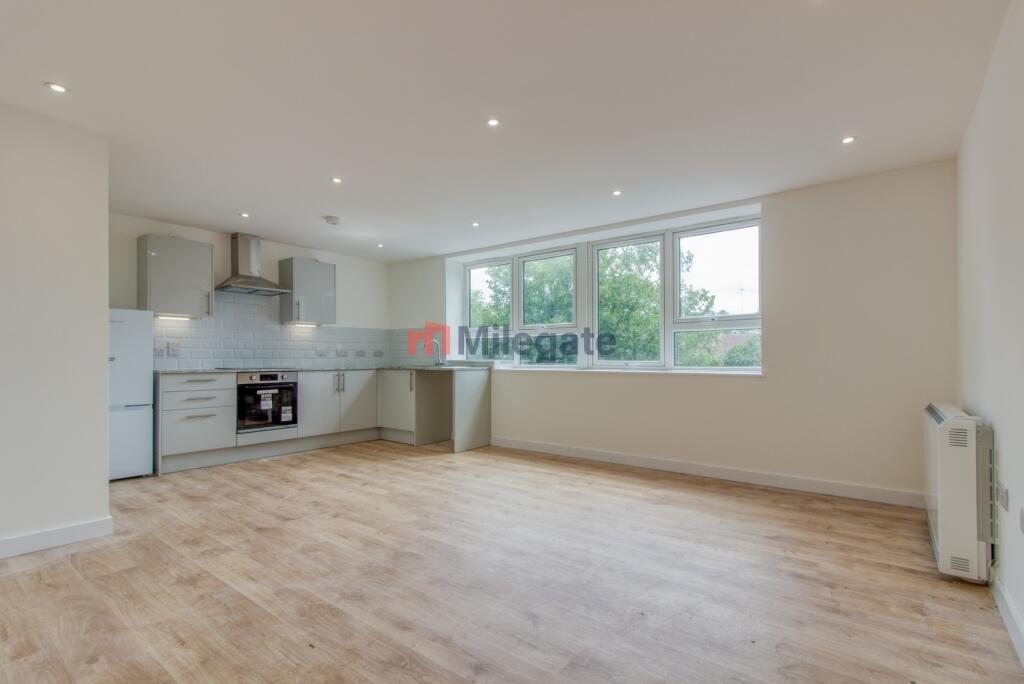 1 bed 1st Floor Flat for rent in Bowers Gifford. From Pointview Estates