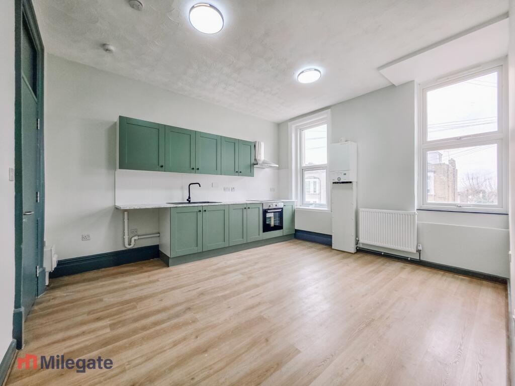 2 bed 1st Floor Flat for rent in Southend-on-Sea. From Pointview Estates