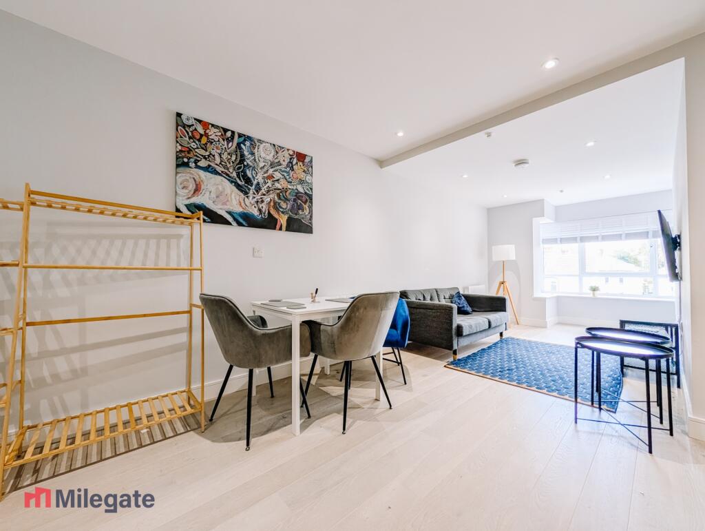 1 bed 1st Floor Flat for rent in Brentwood. From Pointview Estates