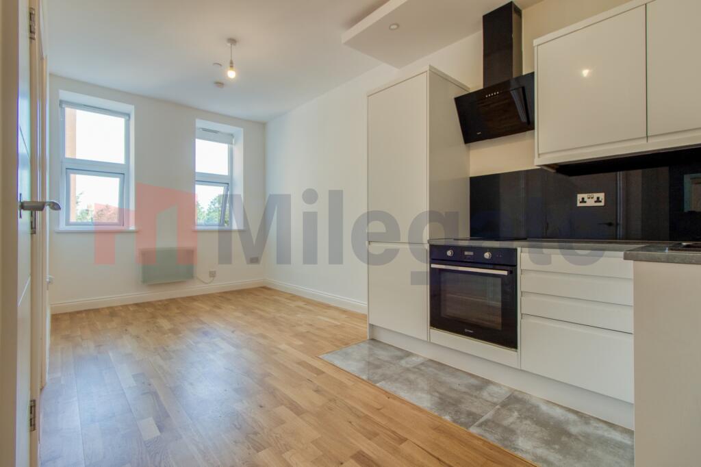 1 bed 1st Floor Flat for rent in Southend-on-Sea. From Pointview Estates