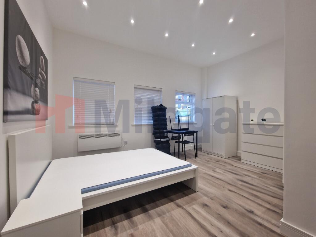 0 bed Studio for rent in Southend-on-Sea. From Pointview Estates