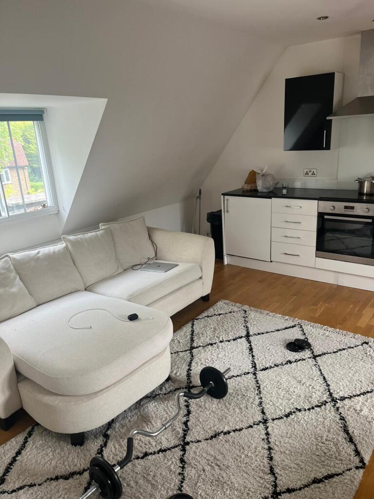 1 bed 1st Floor Flat for rent in Isleworth. From Pointview Estates 1 bed 1st Floor Flat for rent in Isleworth. From Pointview Estates