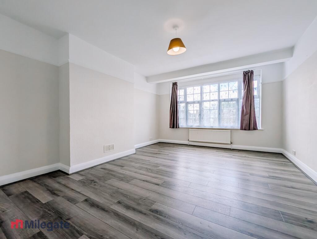 2 bed 1st Floor Flat for rent in Carshalton. From Pointview Estates 2 bed 1st Floor Flat for rent in Carshalton. From Pointview Estates