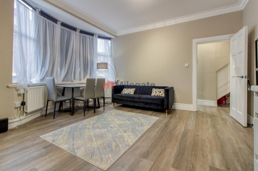 1 bed 1st Floor Flat for rent in Hendon. From Pointview Estates 1 bed 1st Floor Flat for rent in Hendon. From Pointview Estates