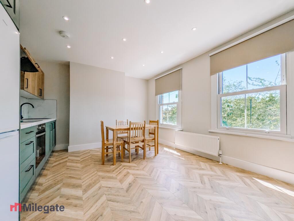 2 bed 1st Floor Flat for rent in London. From Pointview Estates