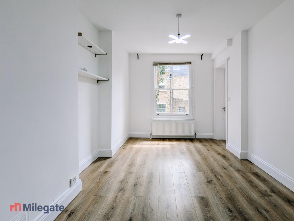 2 bed 1st Floor Flat for rent in London. From Pointview Estates