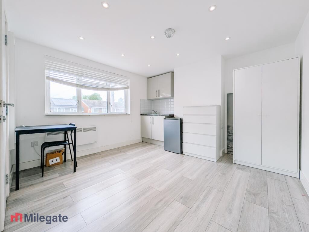 4 bed Studio for rent in High Garrett. From Pointview Estates
