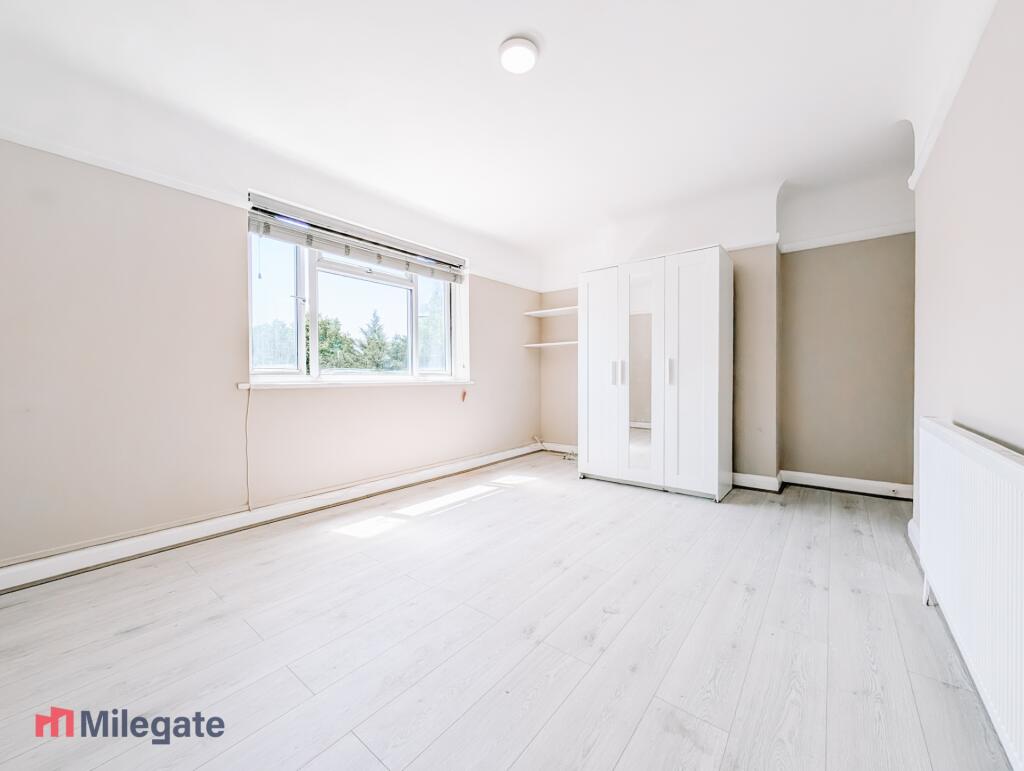 2 bed 1st Floor Flat for rent in Carshalton. From Pointview Estates