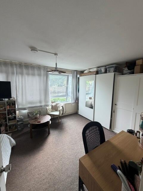 3 bed 1st Floor Flat for rent in London. From Pointview Estates