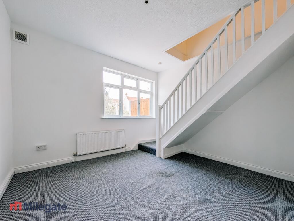 1 bed Annexe for rent in Southend-on-Sea. From Pointview Estates 1 bed Annexe for rent in Southend-on-Sea. From Pointview Estates