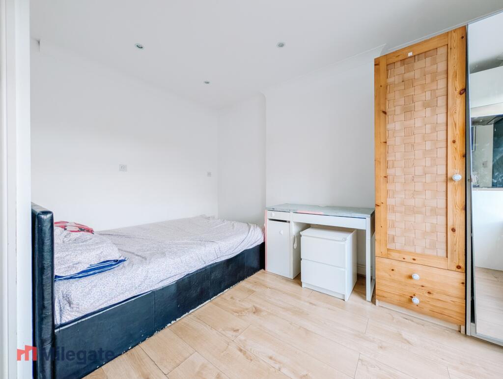 0 bed Studio for rent in Hendon. From Pointview Estates