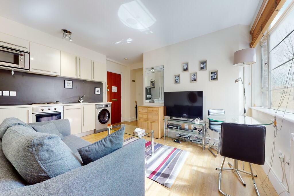 1 bed Flat for rent in Chelsea. From Pomp Properties