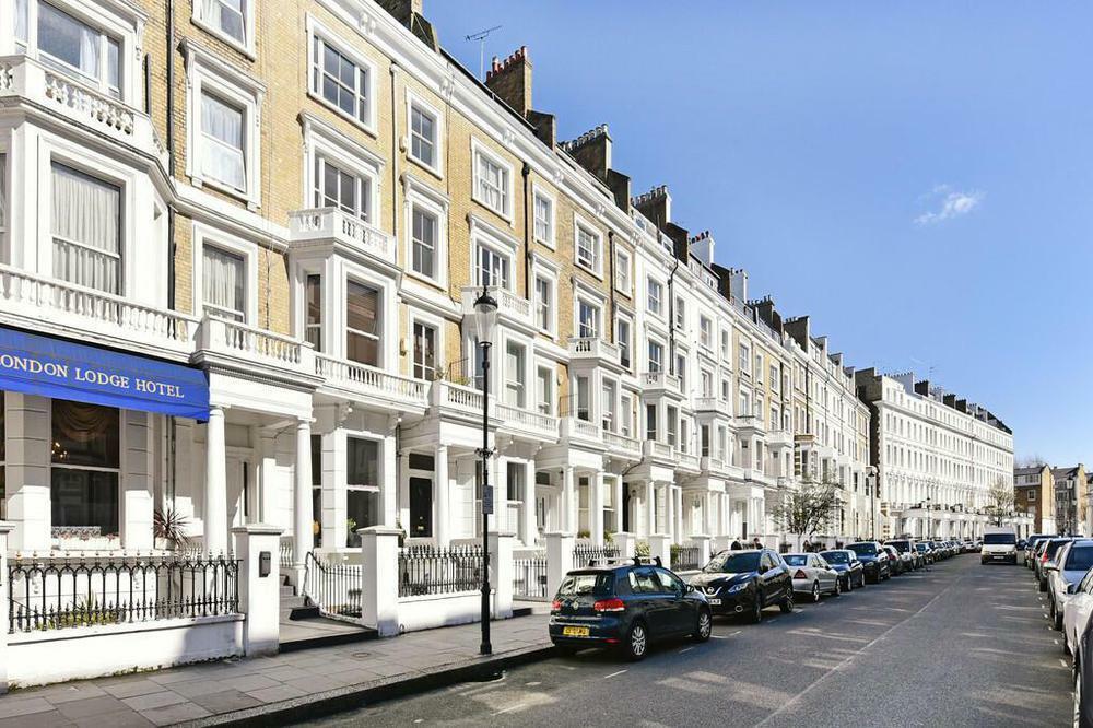 1 bed Flat for rent in Kensington. From Pomp Properties