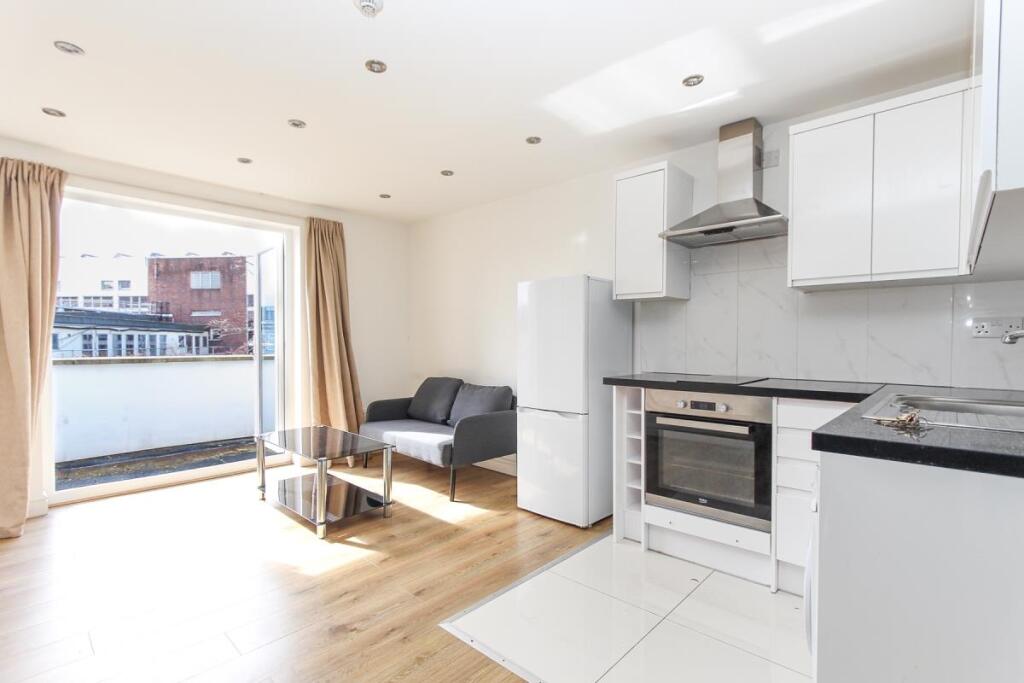 0 bed 1st Floor Flat for rent in Kensington. From Pomp Properties - London 0 bed 1st Floor Flat for rent in Kensington. From Pomp Properties - London