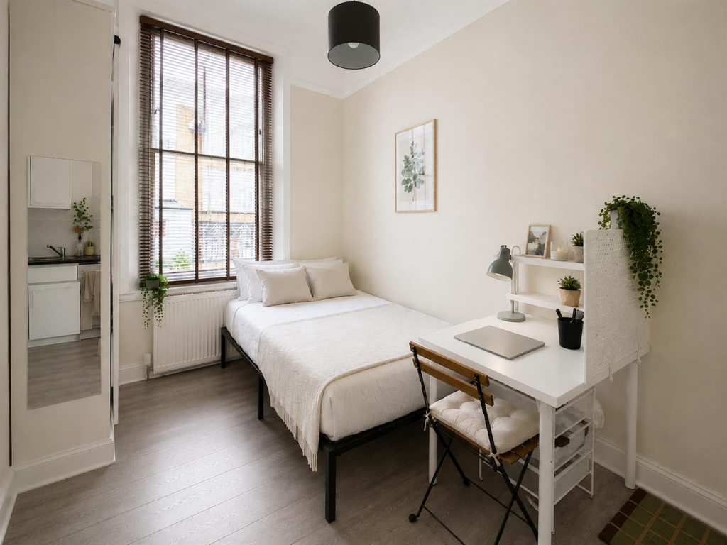 4 bed House Share for rent in Kensington. From Pomp Properties - London