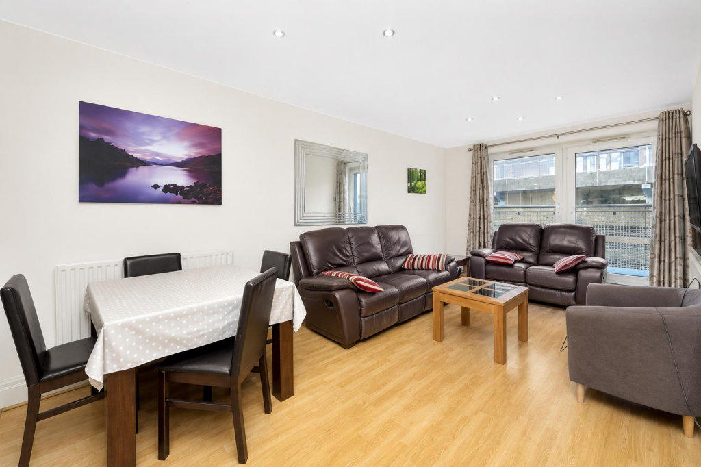 2 bed Apartment for rent in Kensington. From Pomp Properties - London 2 bed Apartment for rent in Kensington. From Pomp Properties - London