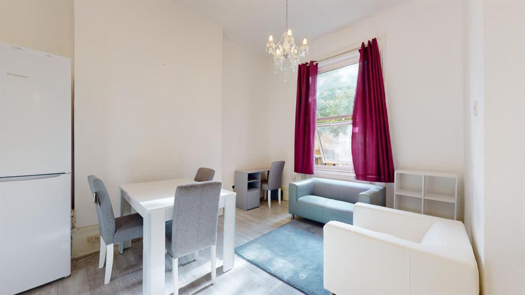 1 bed 1st Floor Flat for rent in Kensington. From Pomp Properties - London 1 bed 1st Floor Flat for rent in Kensington. From Pomp Properties - London