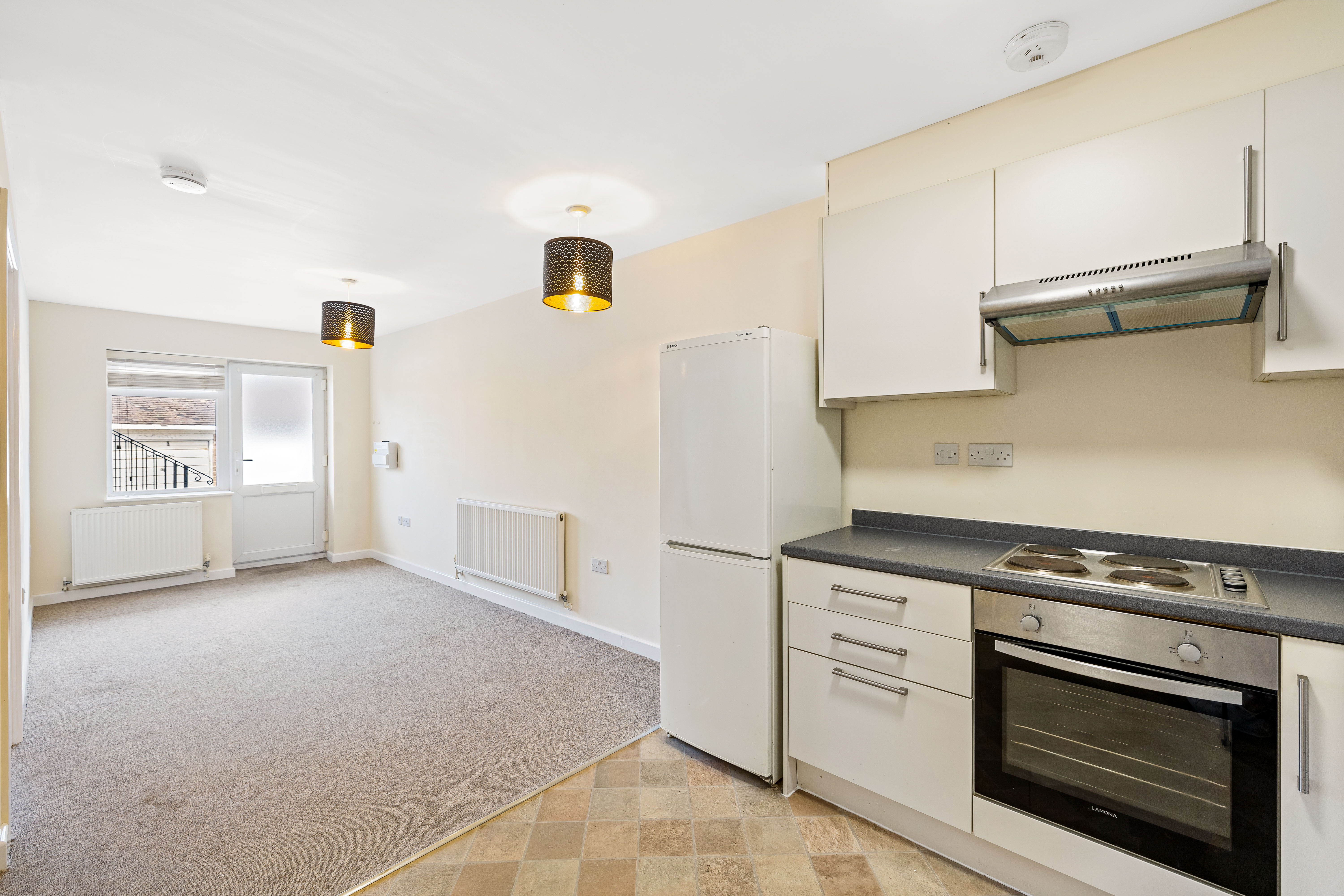 1 bed Annexe for rent in Reigate. From Power Bespoke 1 bed Annexe for rent in Reigate. From Power Bespoke