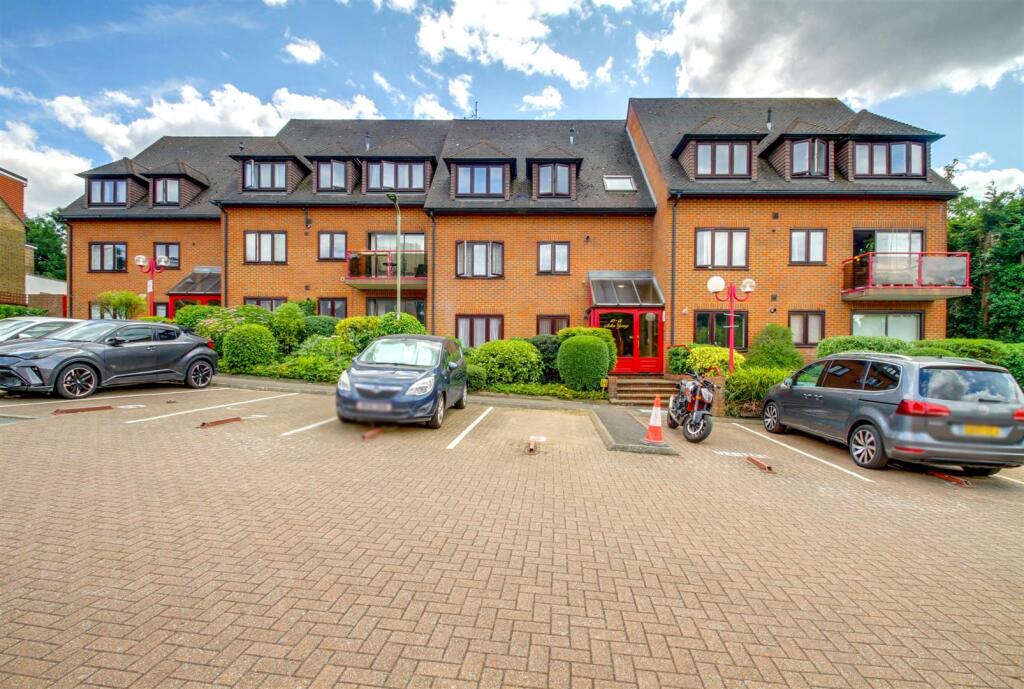 1 bed 1st Floor Flat for rent in London. From Jeremy Leaf & Co - Residential Development