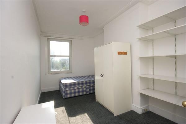 3 bed 1st Floor Flat for rent in London. From Jeremy Leaf & Co - Residential Development
