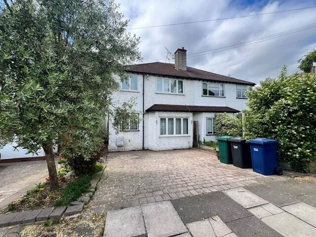 3 bed Semi Detached for rent in Friern Barnet. From Jeremy Leaf & Co - Residential Development
