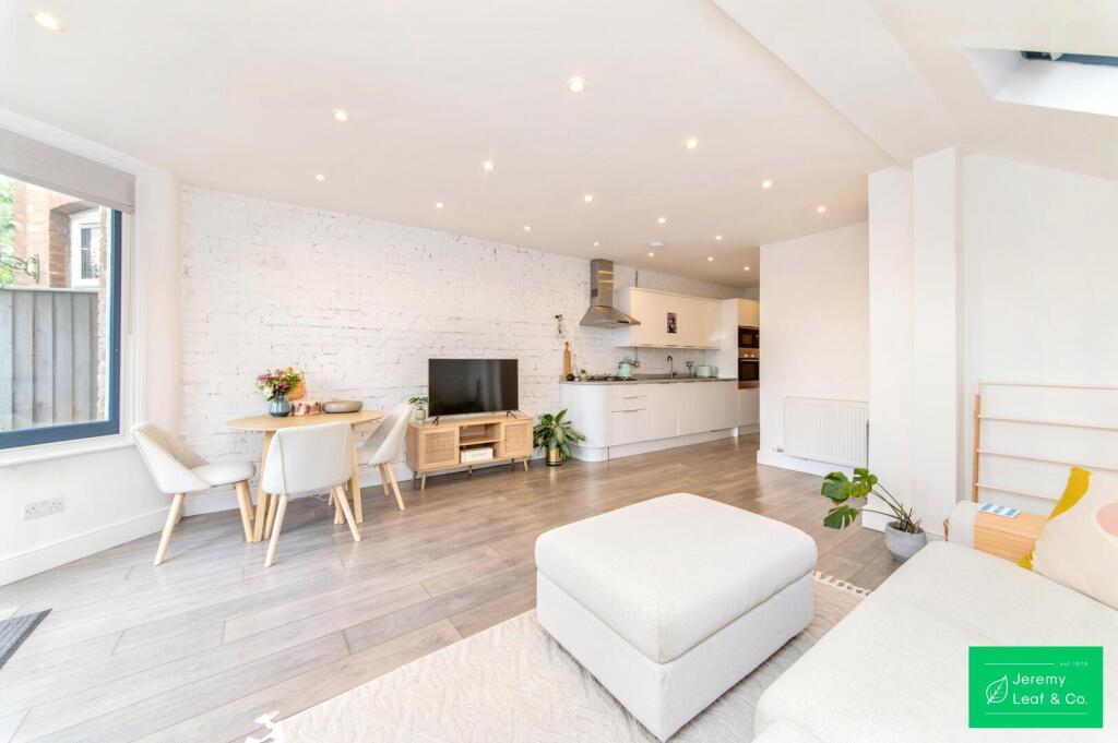 2 bed Apartment for rent in London. From Jeremy Leaf & Co - Residential Development 2 bed Apartment for rent in London. From Jeremy Leaf & Co - Residential Development
