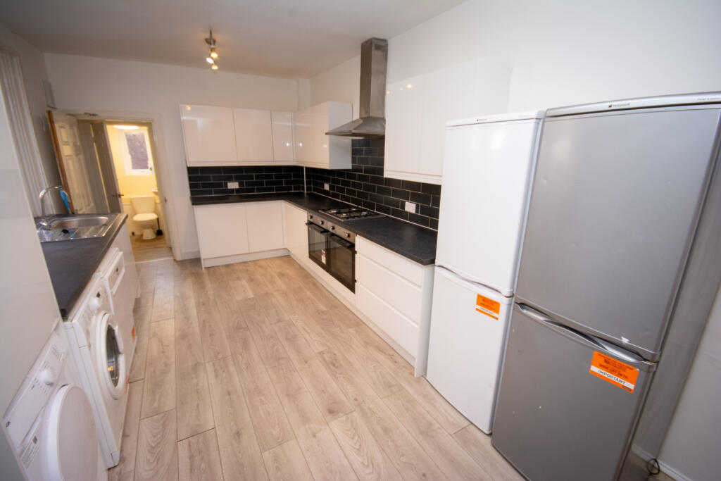 7 bed Mid Terraced House for rent in Newcastle upon Tyne. From Jesmond Property Shop - Jesmond