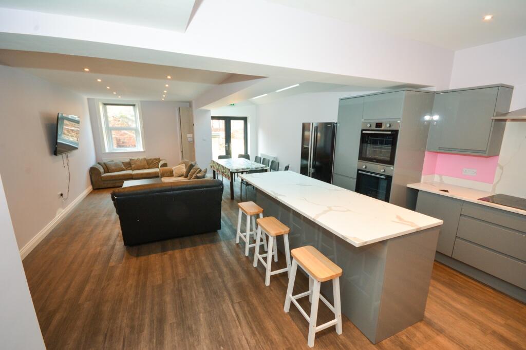 8 bed Mid Terraced House for rent in Newcastle upon Tyne. From Jesmond Property Shop - Jesmond 8 bed Mid Terraced House for rent in Newcastle upon Tyne. From Jesmond Property Shop - Jesmond