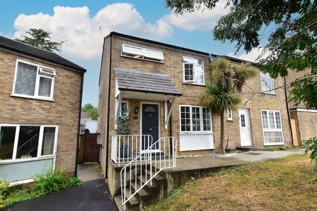 3 bed End of Terrace for rent in Bucks Hill. From Proffitt & Holt - Abbots Langley