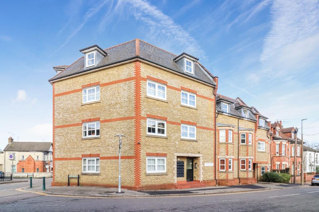 2 bed 1st Floor Flat for rent in Watford. From Proffitt & Holt Partnership - Watford