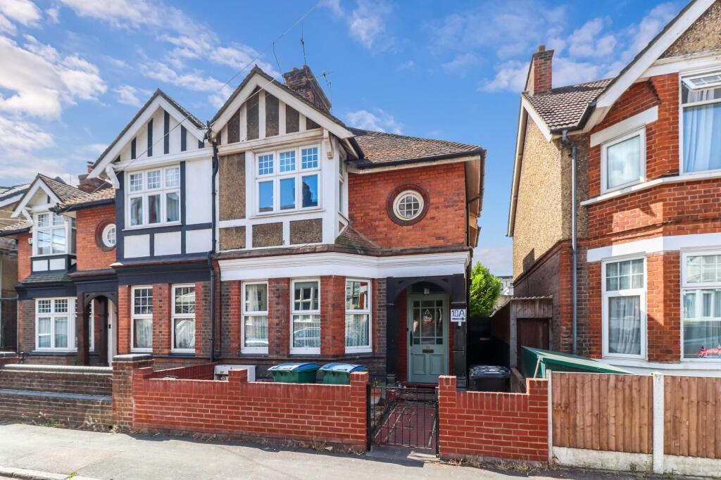 2 bed Annexe for rent in Watford. From Proffitt & Holt Partnership - Watford 2 bed Annexe for rent in Watford. From Proffitt & Holt Partnership - Watford