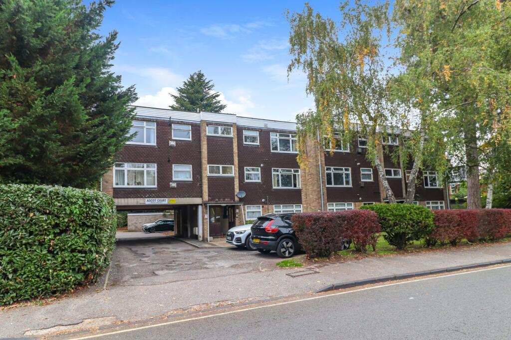 2 bed 1st Floor Flat for rent in Rickmansworth. From Proffitt & Holt Partnership - Watford 2 bed 1st Floor Flat for rent in Rickmansworth. From Proffitt & Holt Partnership - Watford