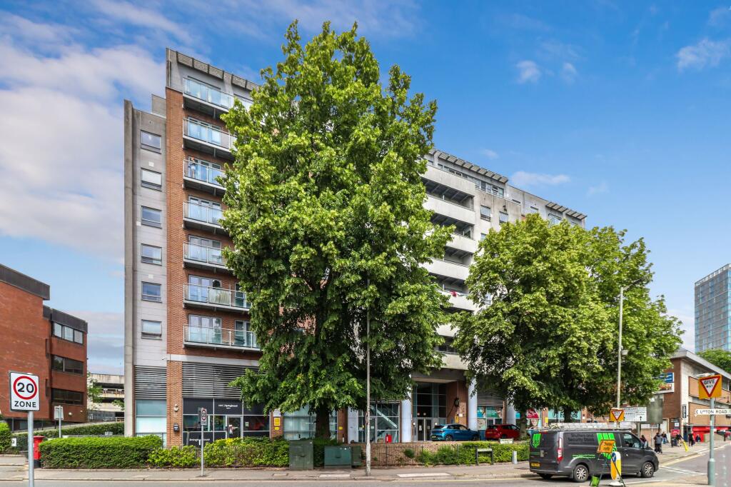 1 bed 1st Floor Flat for rent in Watford. From Proffitt & Holt Partnership - Watford 1 bed 1st Floor Flat for rent in Watford. From Proffitt & Holt Partnership - Watford