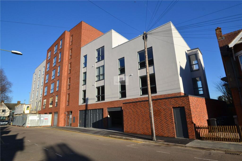 2 bed 1st Floor Flat for rent in Watford. From Proffitt & Holt Partnership - Watford