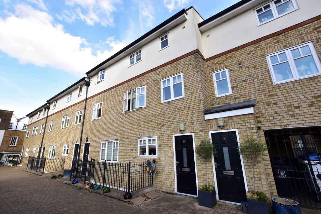 2 bed 1st Floor Flat for rent in Watford. From Proffitt & Holt Partnership - Watford 2 bed 1st Floor Flat for rent in Watford. From Proffitt & Holt Partnership - Watford