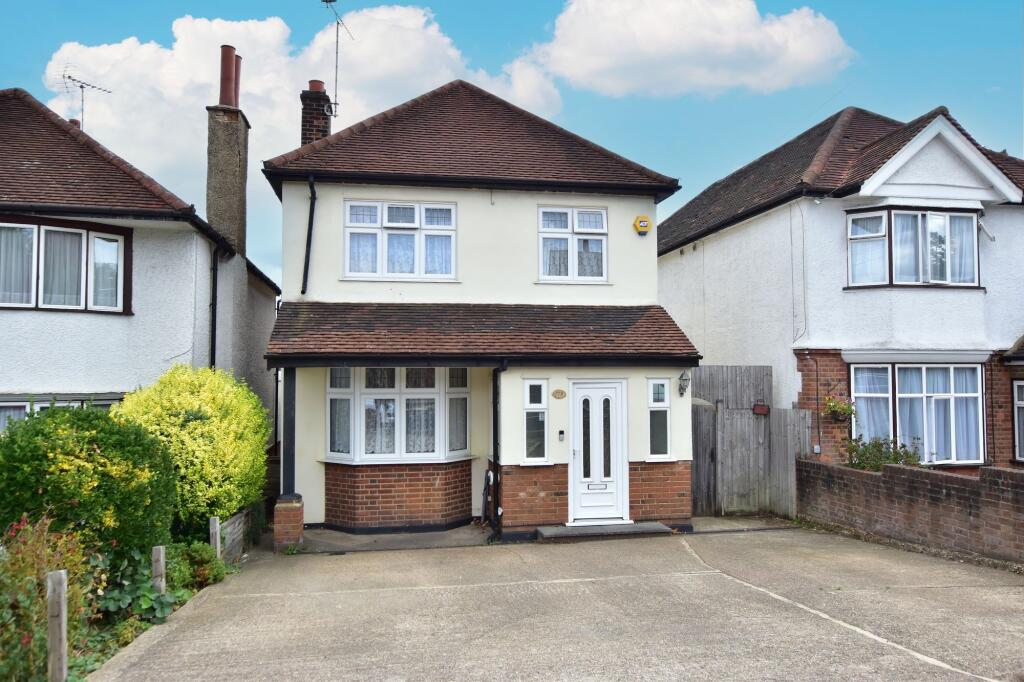 3 bed Detached for rent in Aldenham. From Proffitt & Holt Partnership - Watford